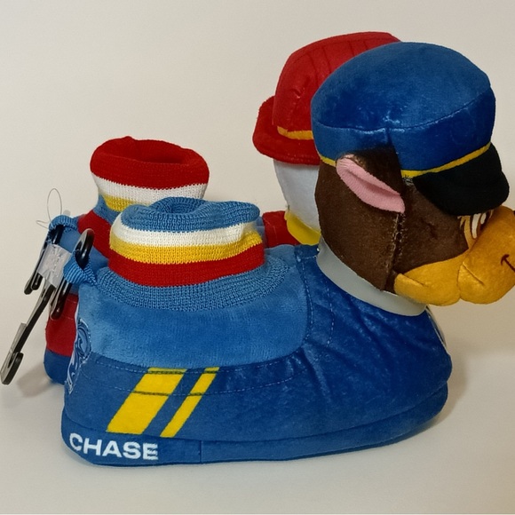 Nickelodeon Paw Patrol Light-Up slippers - Size 7/8 toddler shoes - Picture 6 of 13